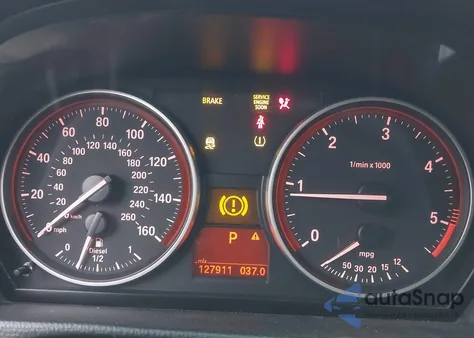 2011 BMW 335D z USA, uszkodzony, nr VIN WBAPN7C55BF183666